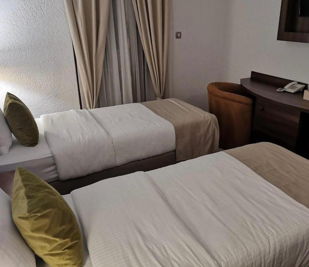 Hotel Ideall Podgorica Exterior photo