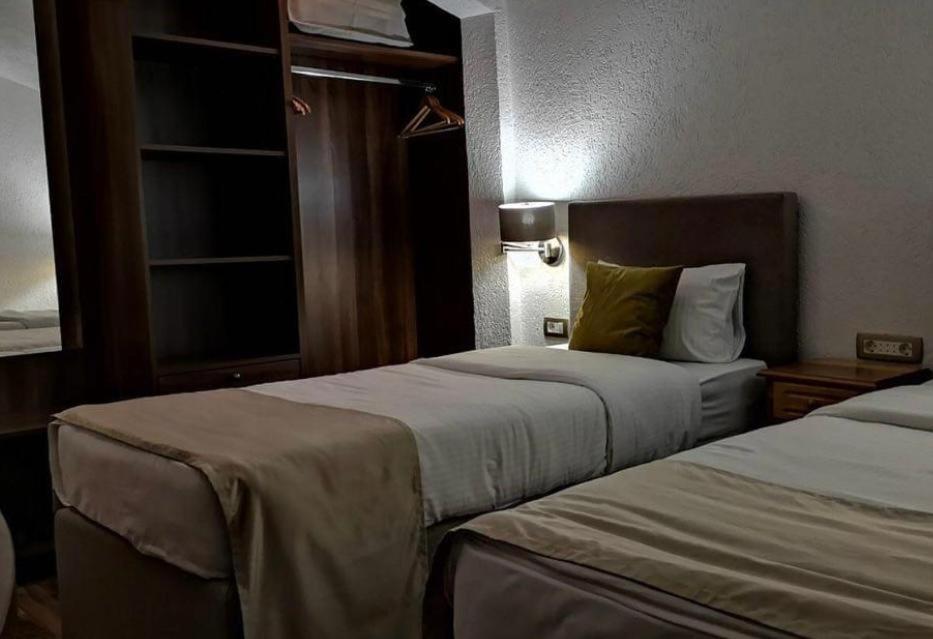 Hotel Ideall Podgorica Exterior photo