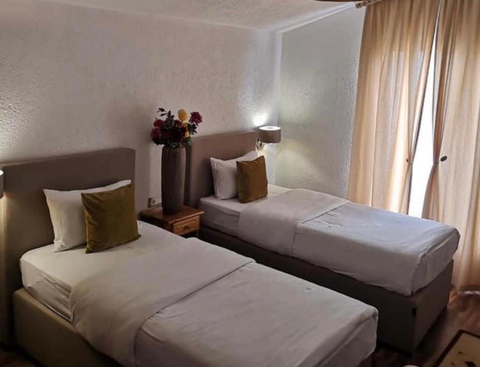 Hotel Ideall Podgorica Exterior photo