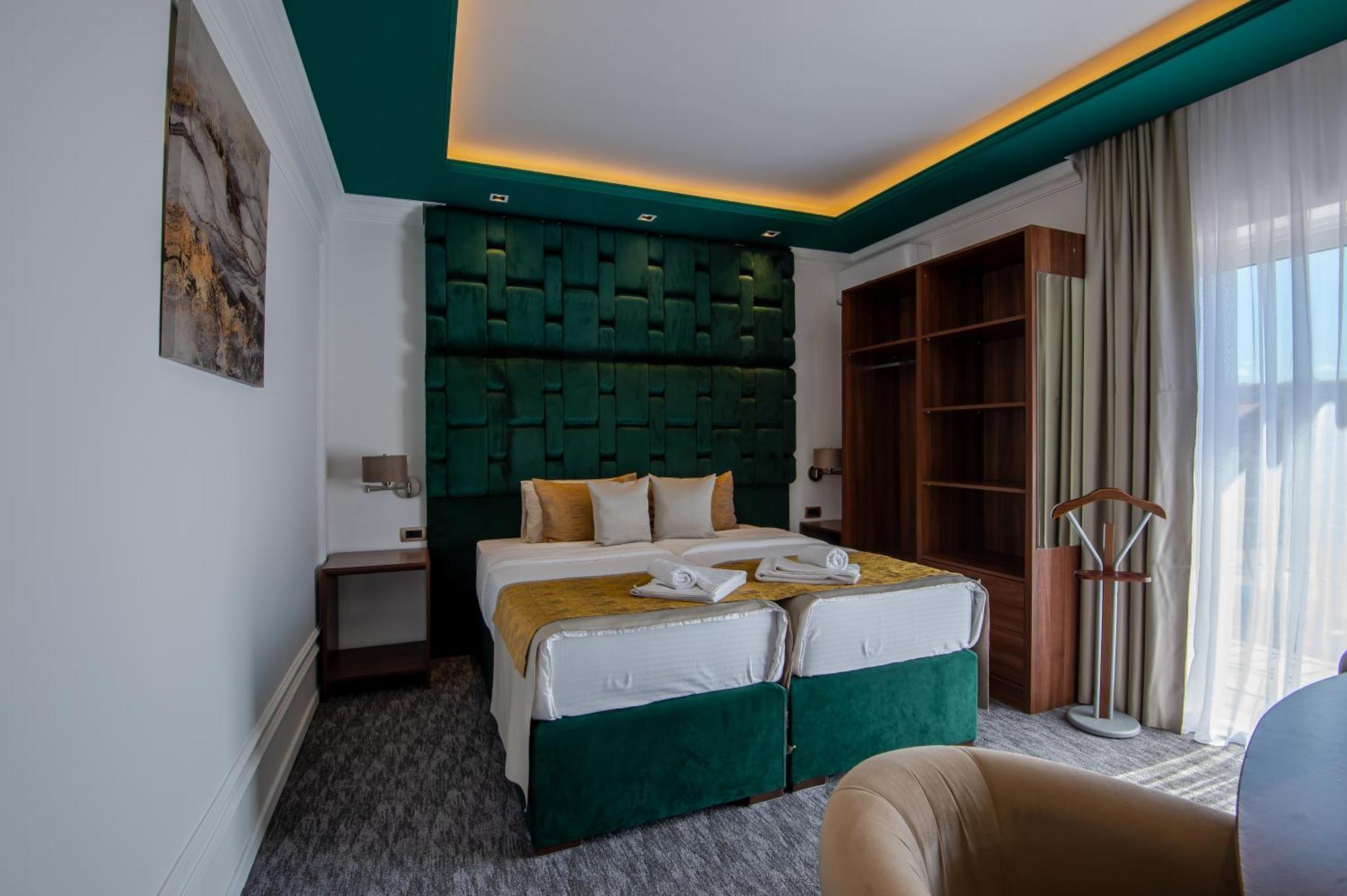 Hotel Ideall Podgorica Exterior photo