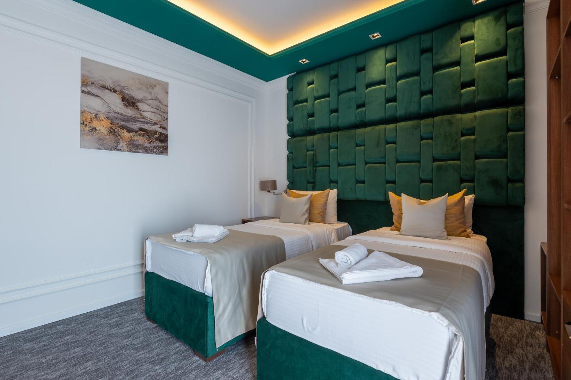 Hotel Ideall Podgorica Exterior photo