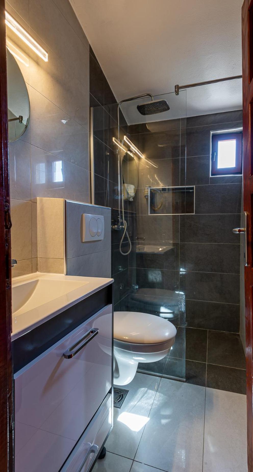 Hotel Ideall Podgorica Exterior photo