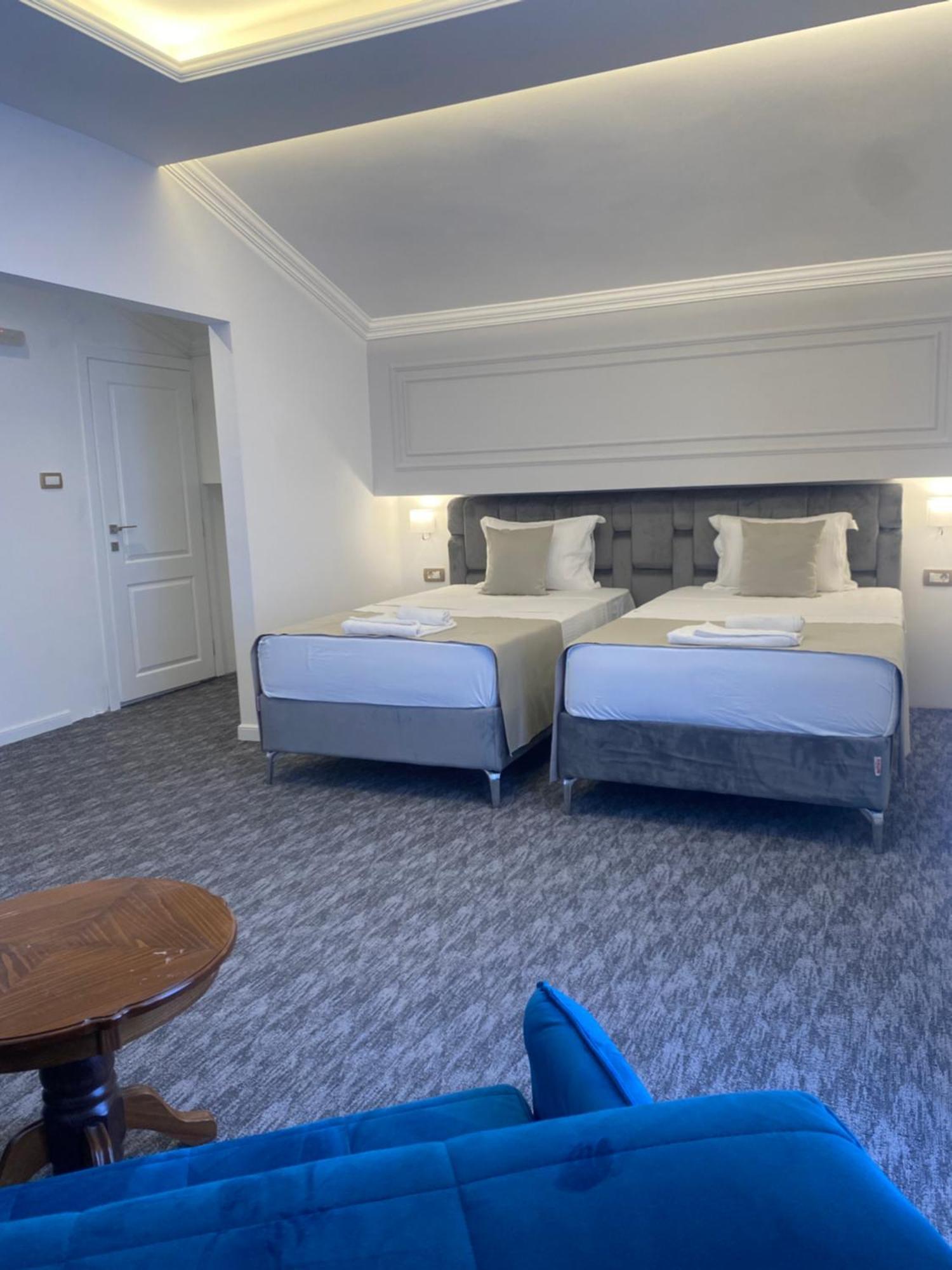 Hotel Ideall Podgorica Exterior photo