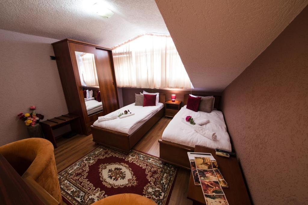 Hotel Ideall Podgorica Exterior photo