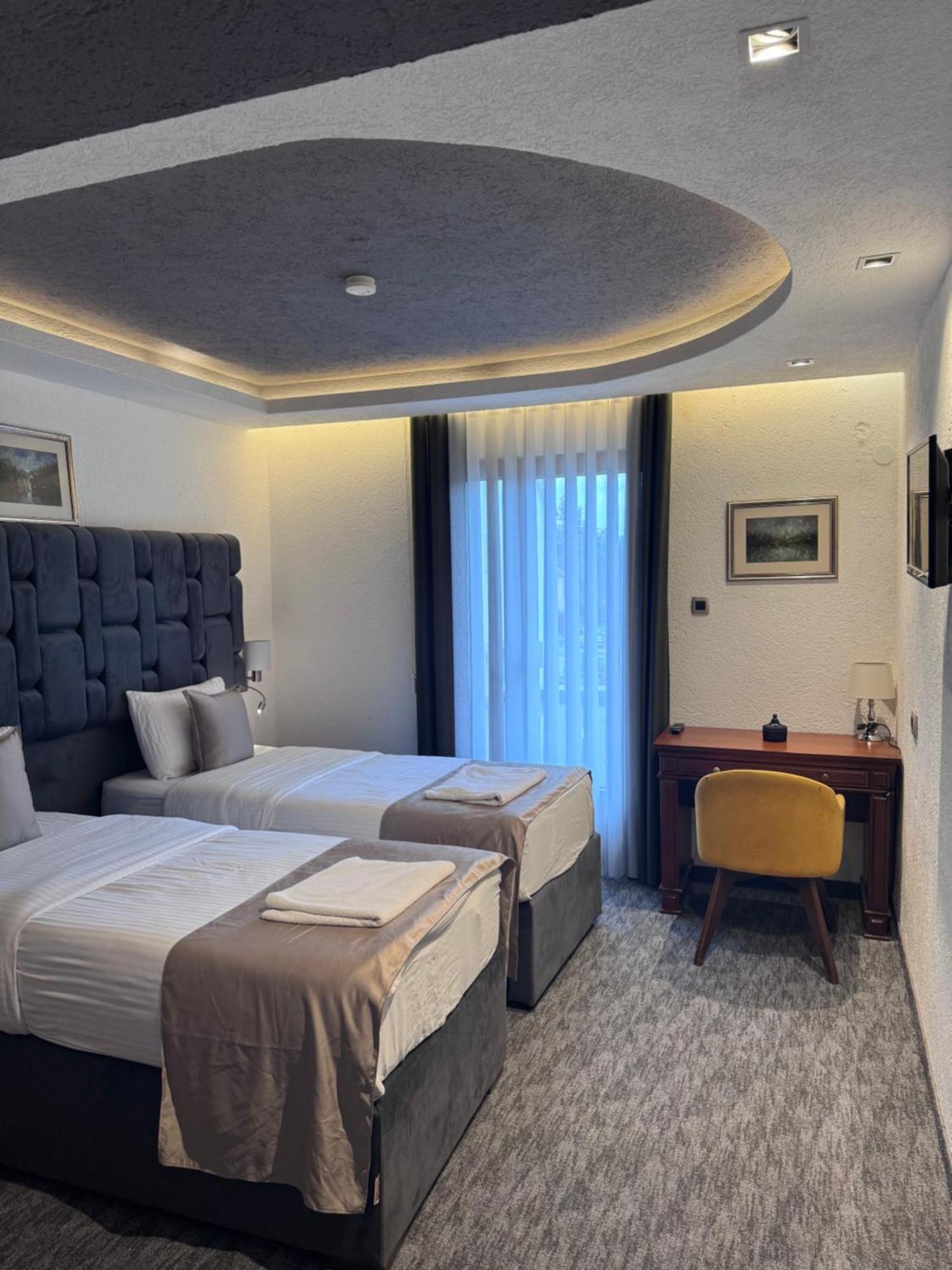 Hotel Ideall Podgorica Exterior photo